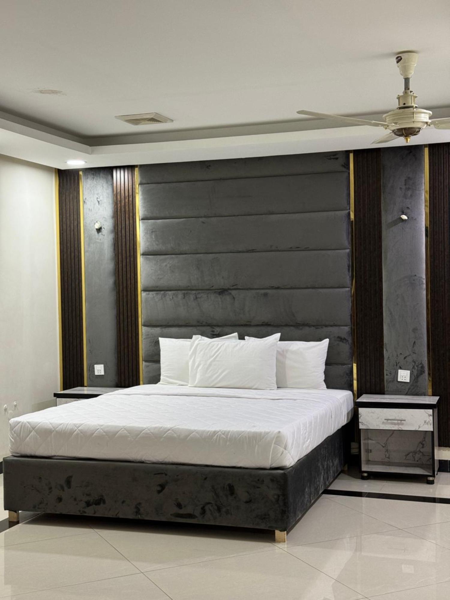 Rose Valet Guest House Islamabad Exterior photo